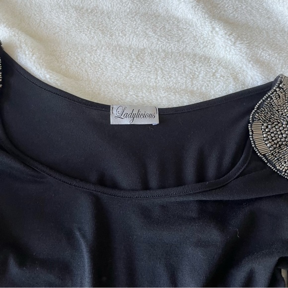 BUNDLE OF 3 BLACK TOPS 🖤🖤🖤 - Picture 12 of 14